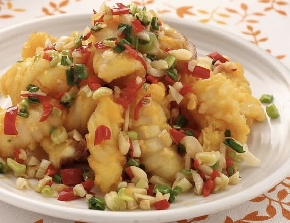 C6. Pan-Fried Squid W/ Spicy Salt / 椒鹽鮮魷